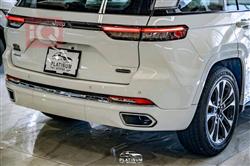 جیپ گراند شیرۆکی